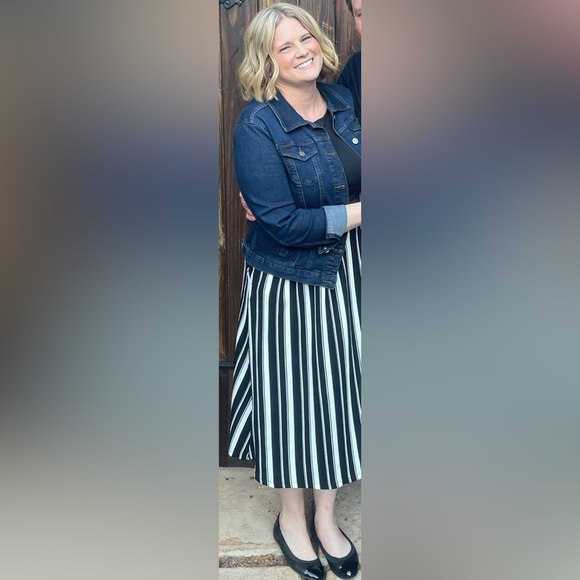 Black and white stripped dress from Amazon size Large please read description - Picture 9 of 9